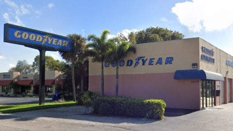 Walter's Automotive 15135 McGregor Blvd